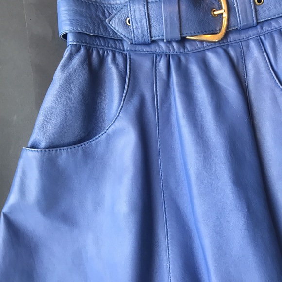 Vintage Faux leather skirt - Picture 3 of 12